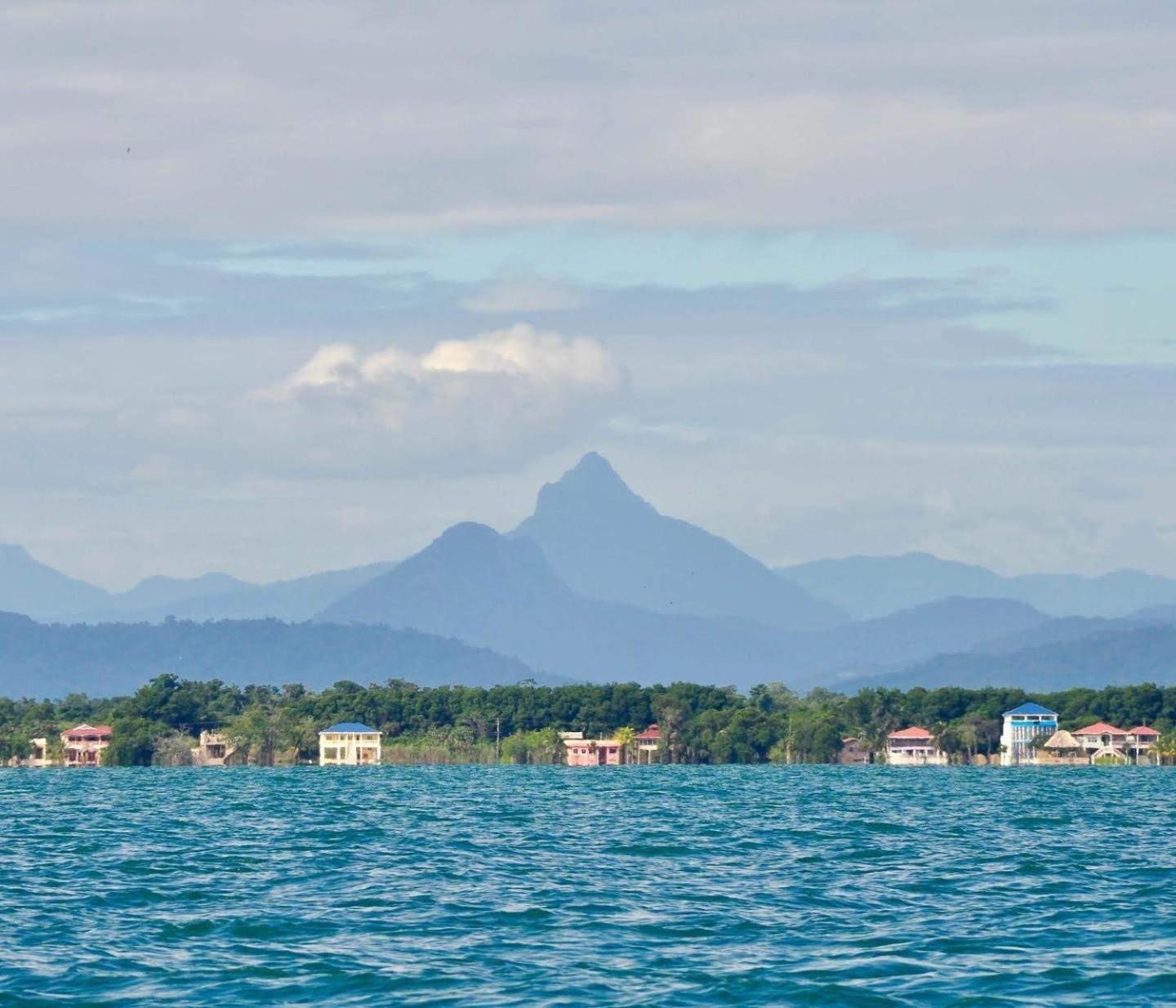 All Seasons Belize Hopkins Exterior foto