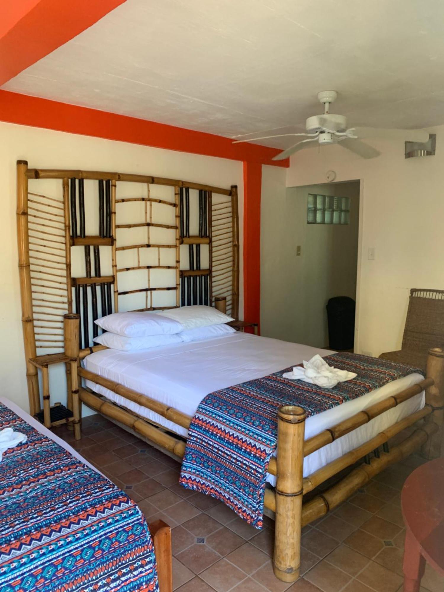 All Seasons Belize Hopkins Exterior foto